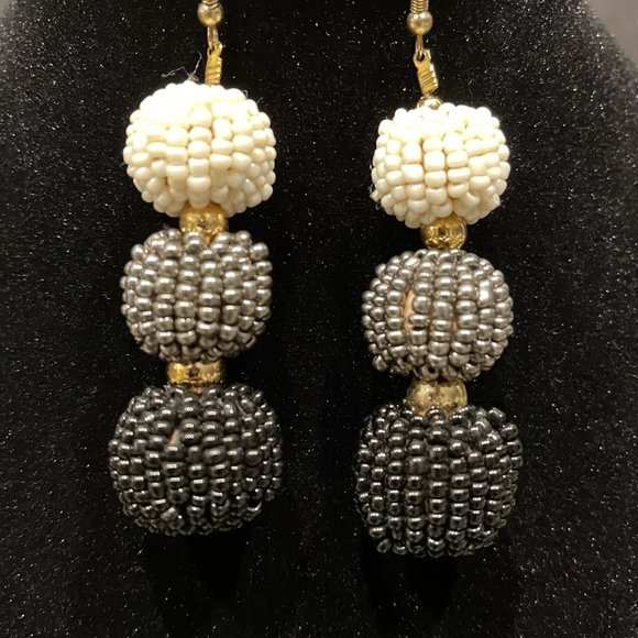 Colorful Layerd Beaded Ball Earrings - Picture 3 of 4